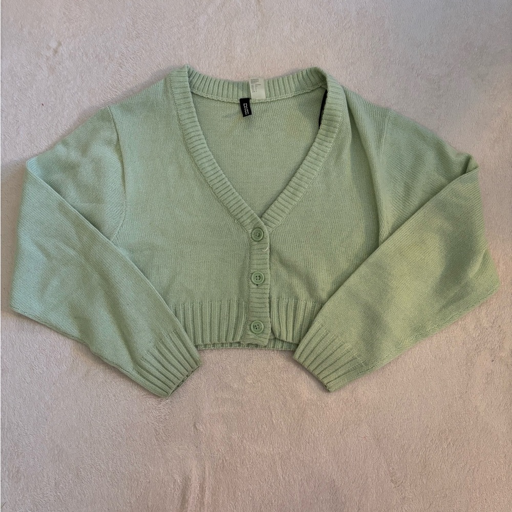 H&M light green cropped cardigan sweater